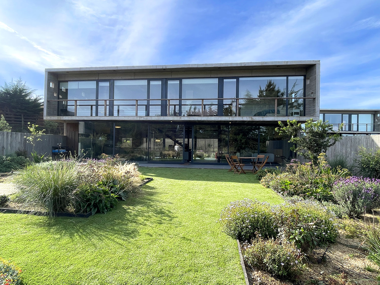 SE VENDE casa amoblada en condominio en Matanzas