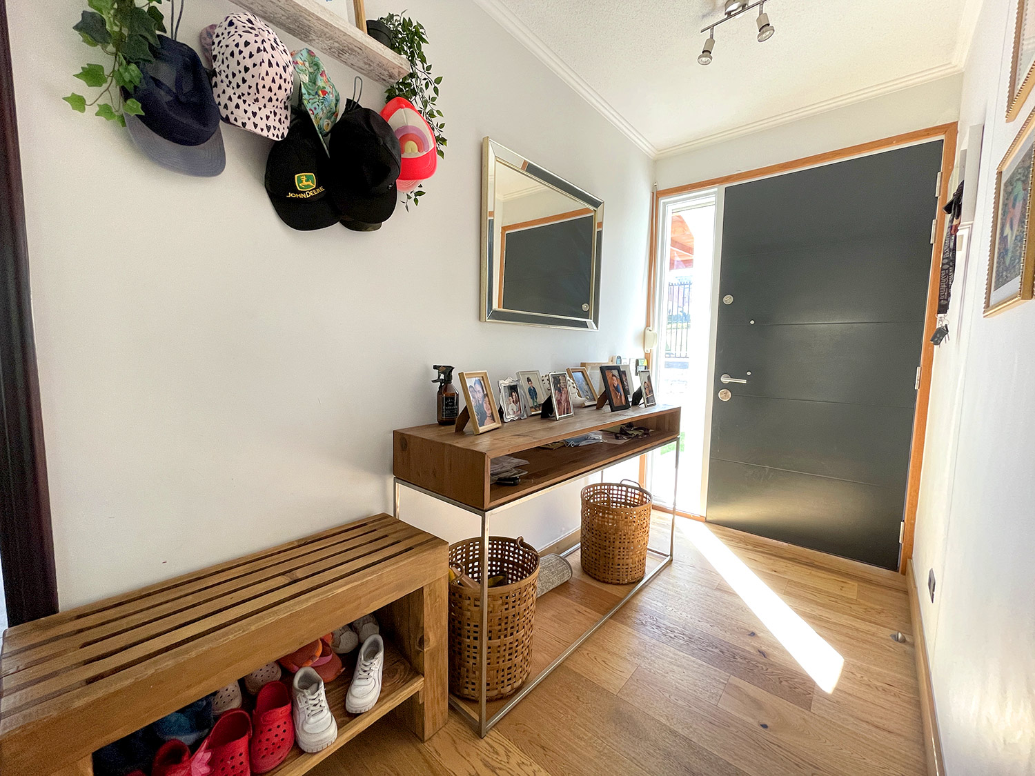 Se vende Preciosa casa en San Carlos de Apoquindo