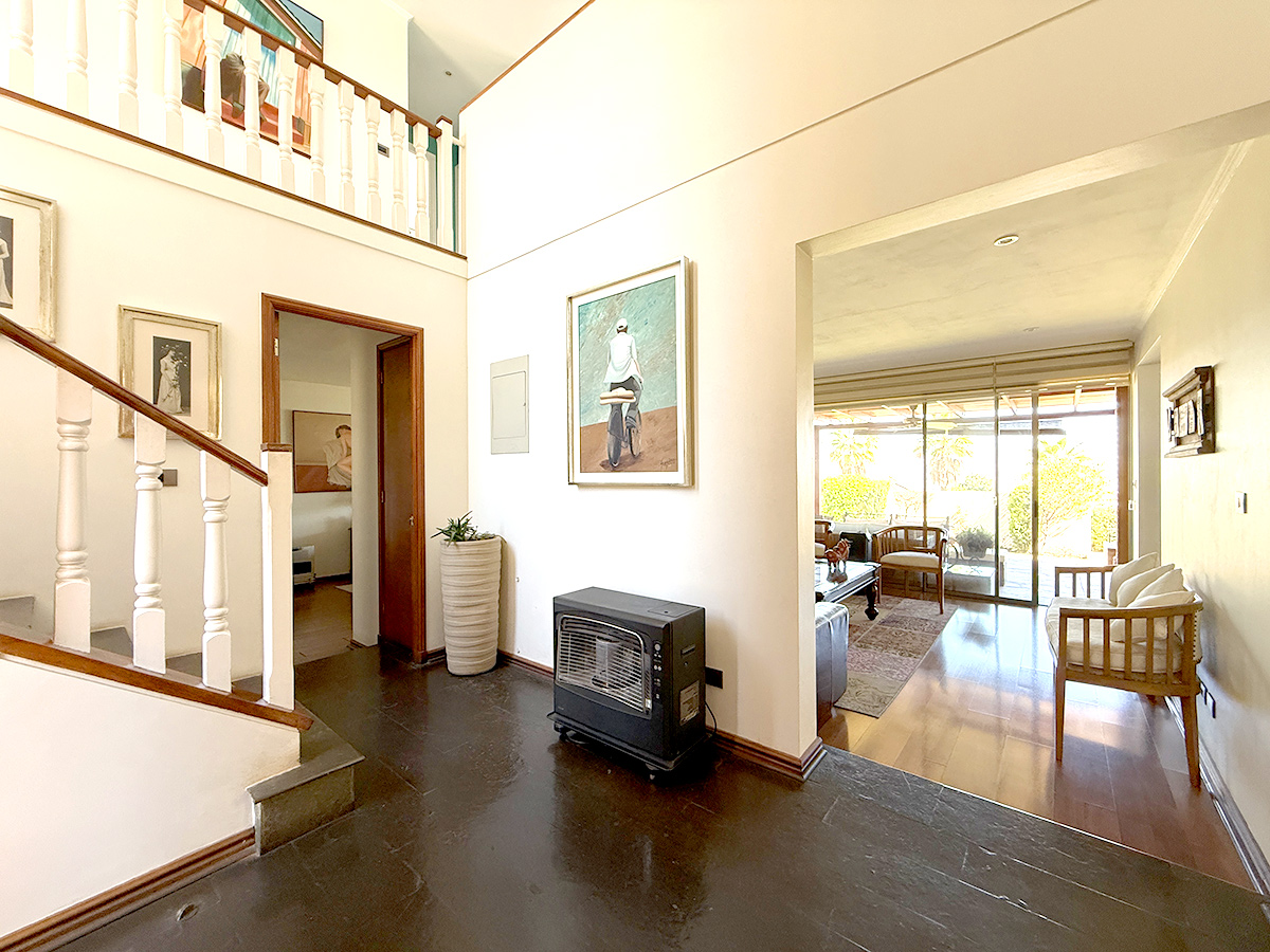 Se vende Inglesa en Condominio San Carlos de apoquindo