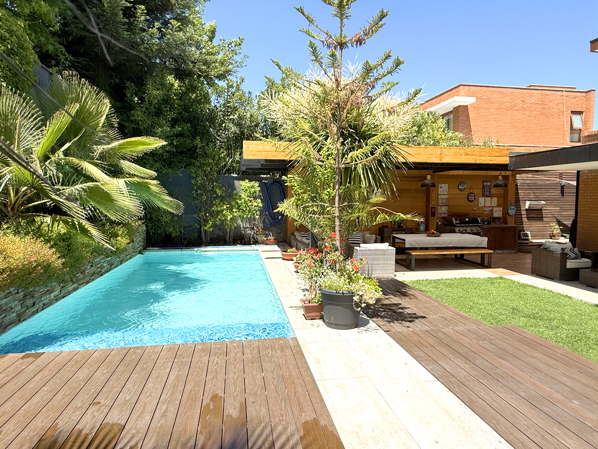 Se Vende preciosa inglesa remodelada en Condominio San Carlos